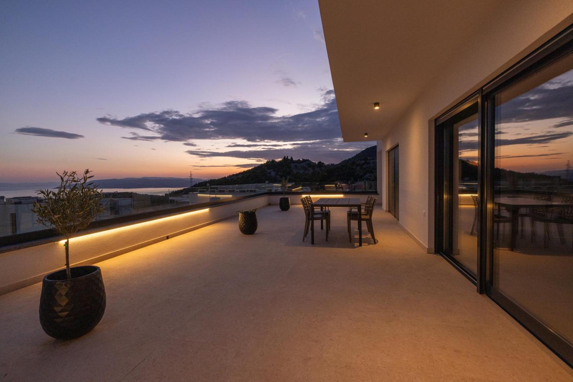 Silva Maris Apartments Makarska Ngoại thất bức ảnh